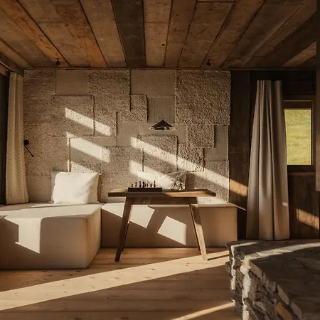 Hotel Eriro 4*